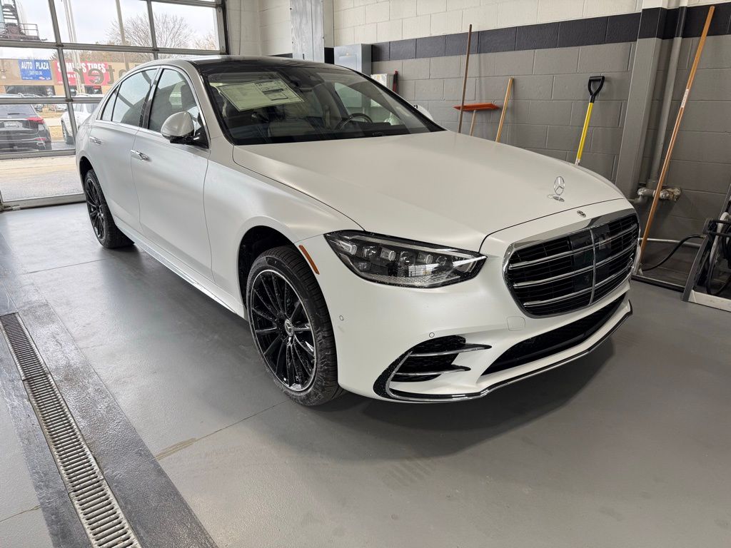 2026 Mercedes-Benz S-Class S 580's photo