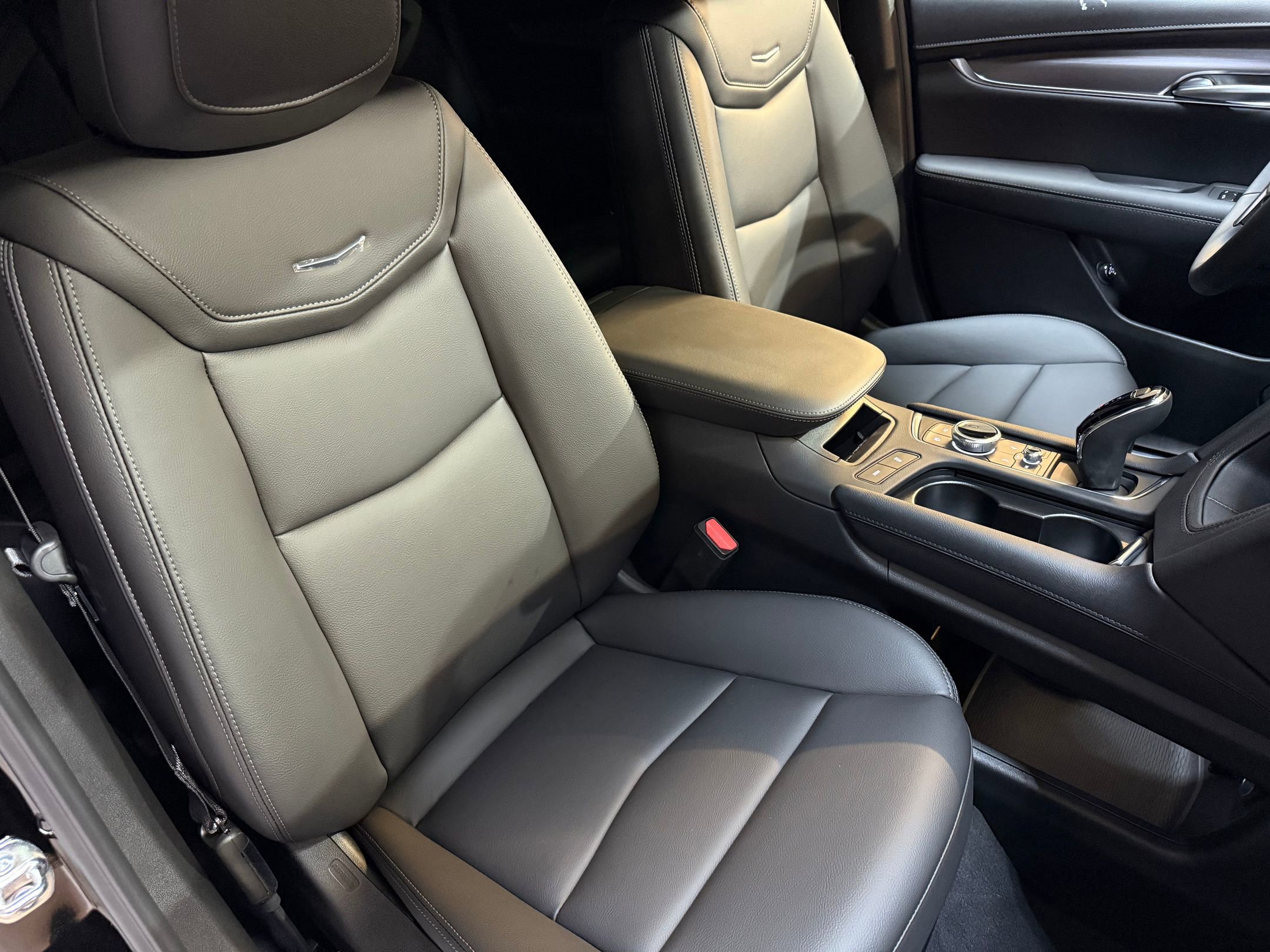2025 Cadillac XT5 Luxury photo 46
