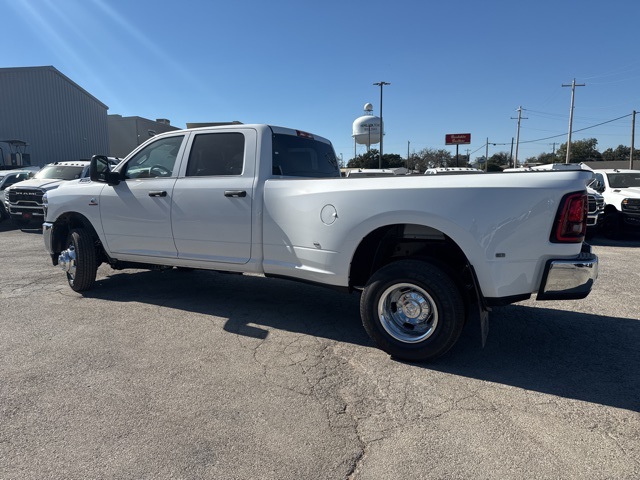 2026 Ram 3500 Tradesman photo 4