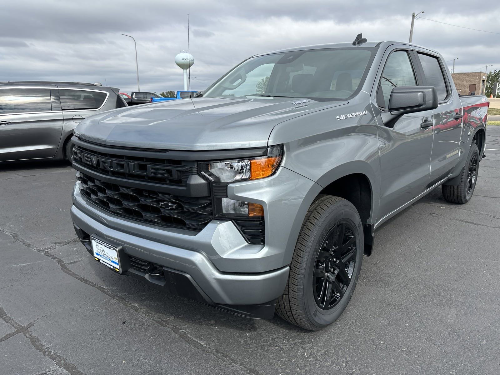 2025 Chevrolet Silverado 1500 Custom photo 9