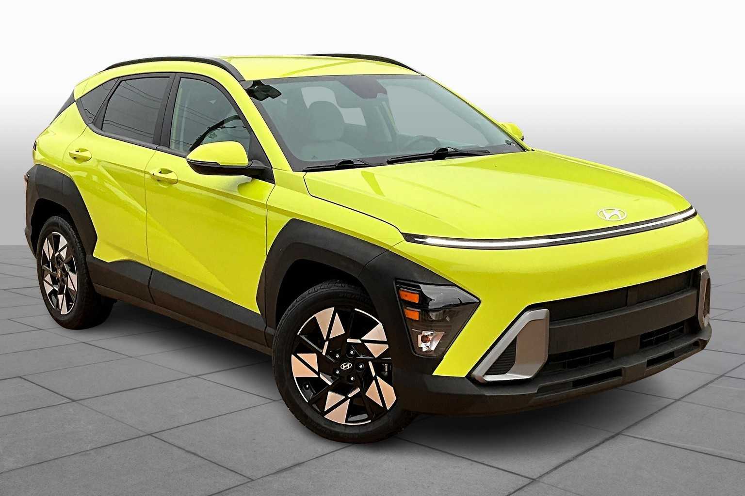 2024 Hyundai Kona SEL photo 2
