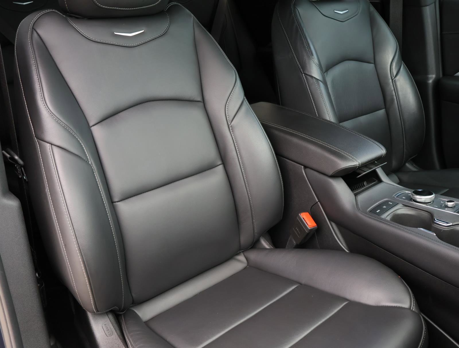 2022 Cadillac XT4 Premium Luxury photo 20
