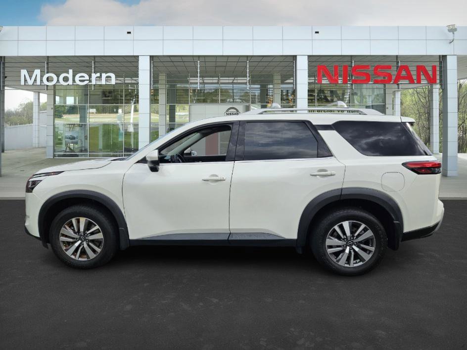 2023 Nissan Pathfinder SL photo 6