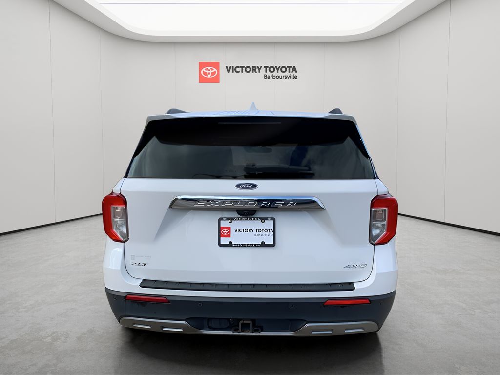 2021 Ford Explorer XLT photo 3