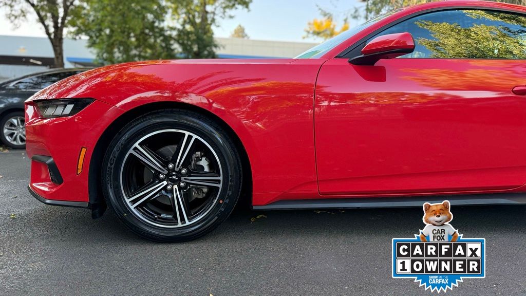 2024 Ford Mustang EcoBoost photo 4
