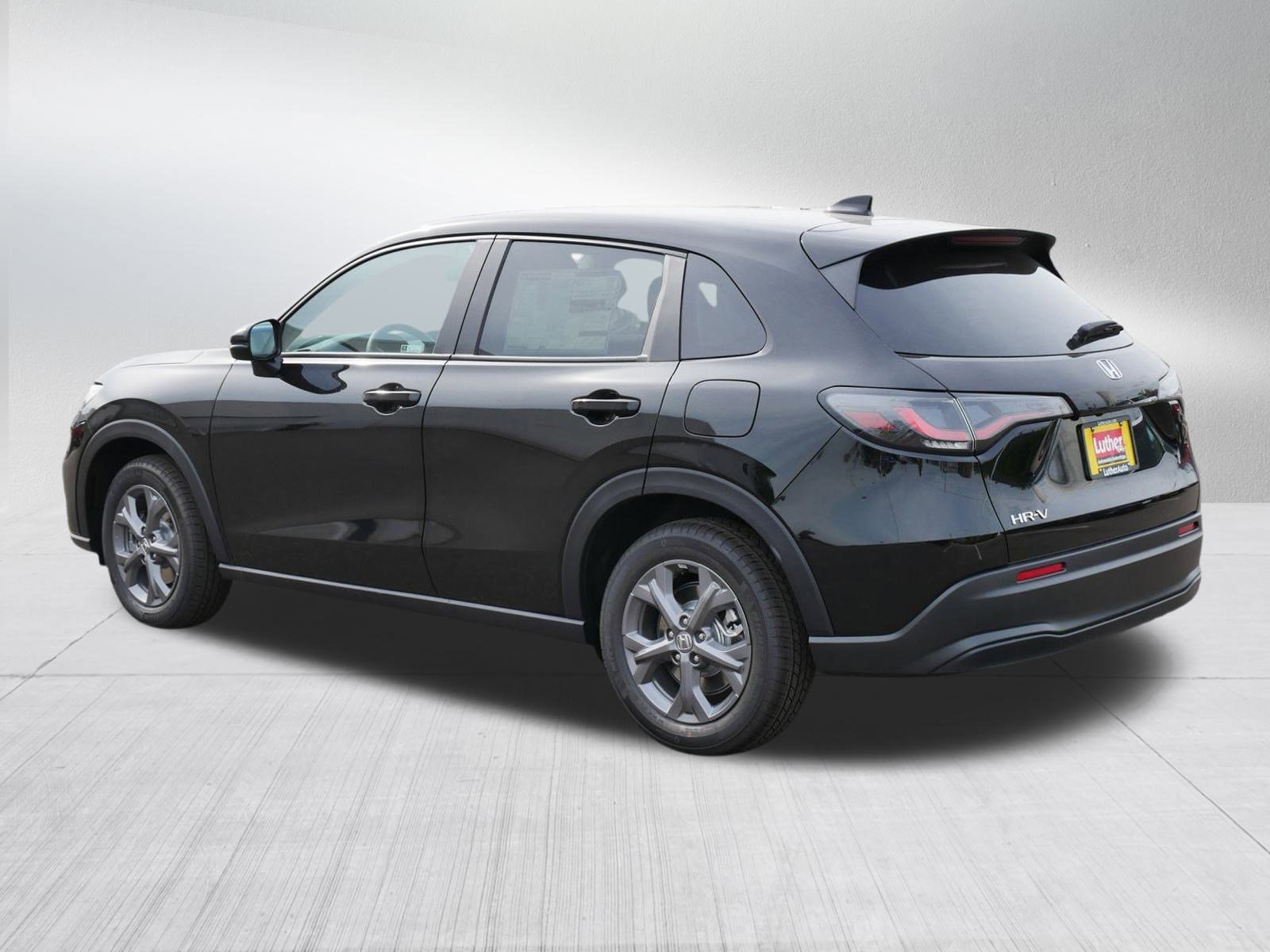 2026 Honda HR-V LX photo 5