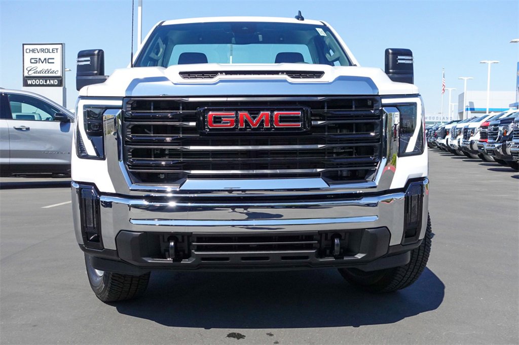 2025 Gmc Sierra 3500 HD Pro photo 3