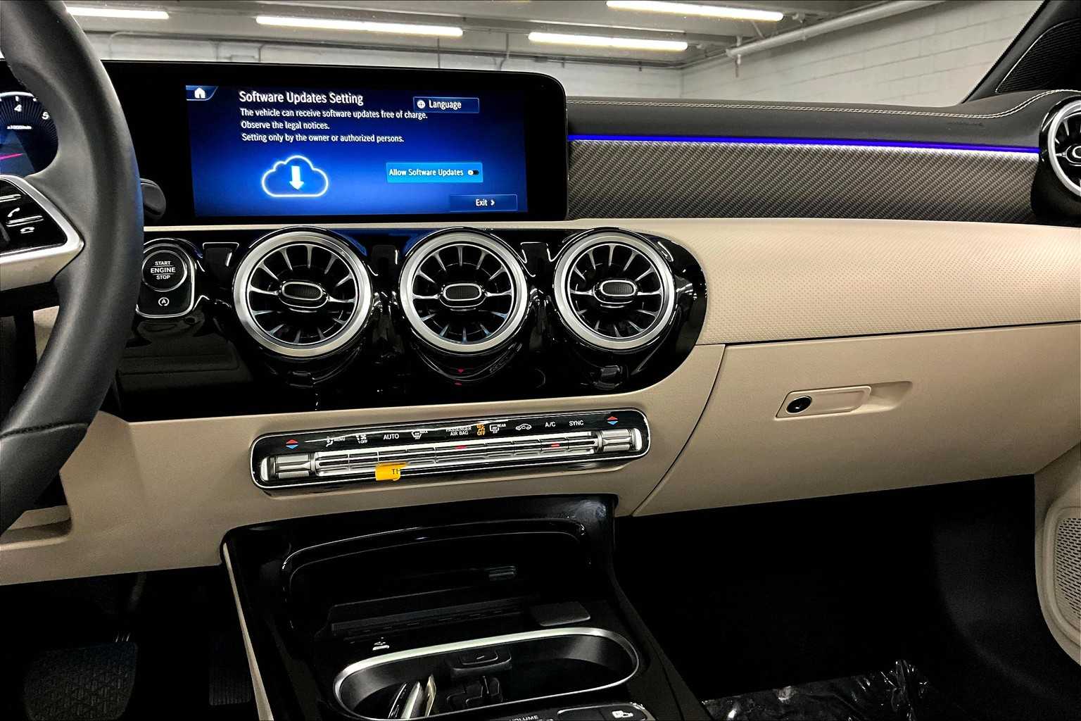 2025 Mercedes Benz CLA 250 photo 25