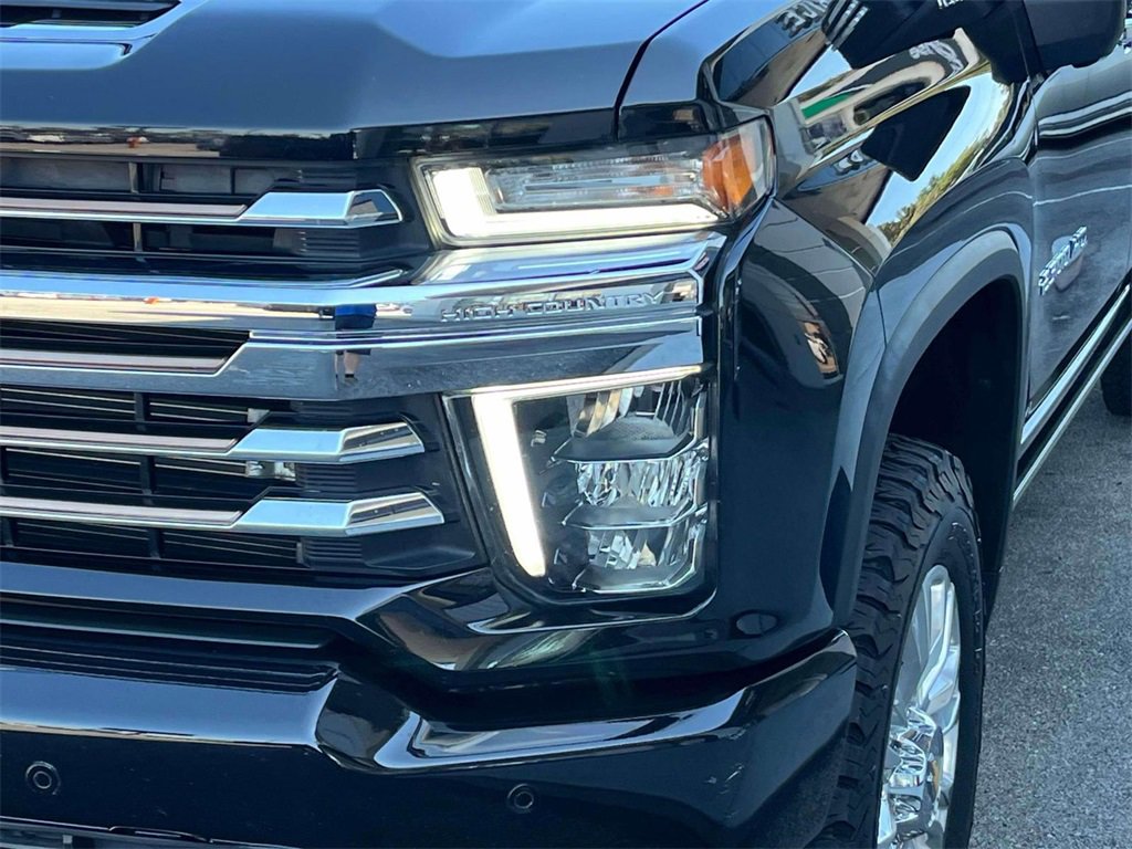2022 Chevrolet Silverado 2500HD High Country photo 9