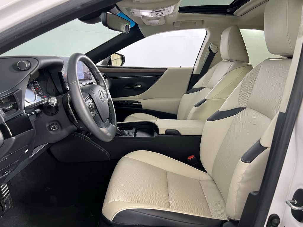 2023 Lexus ES 350 photo 19