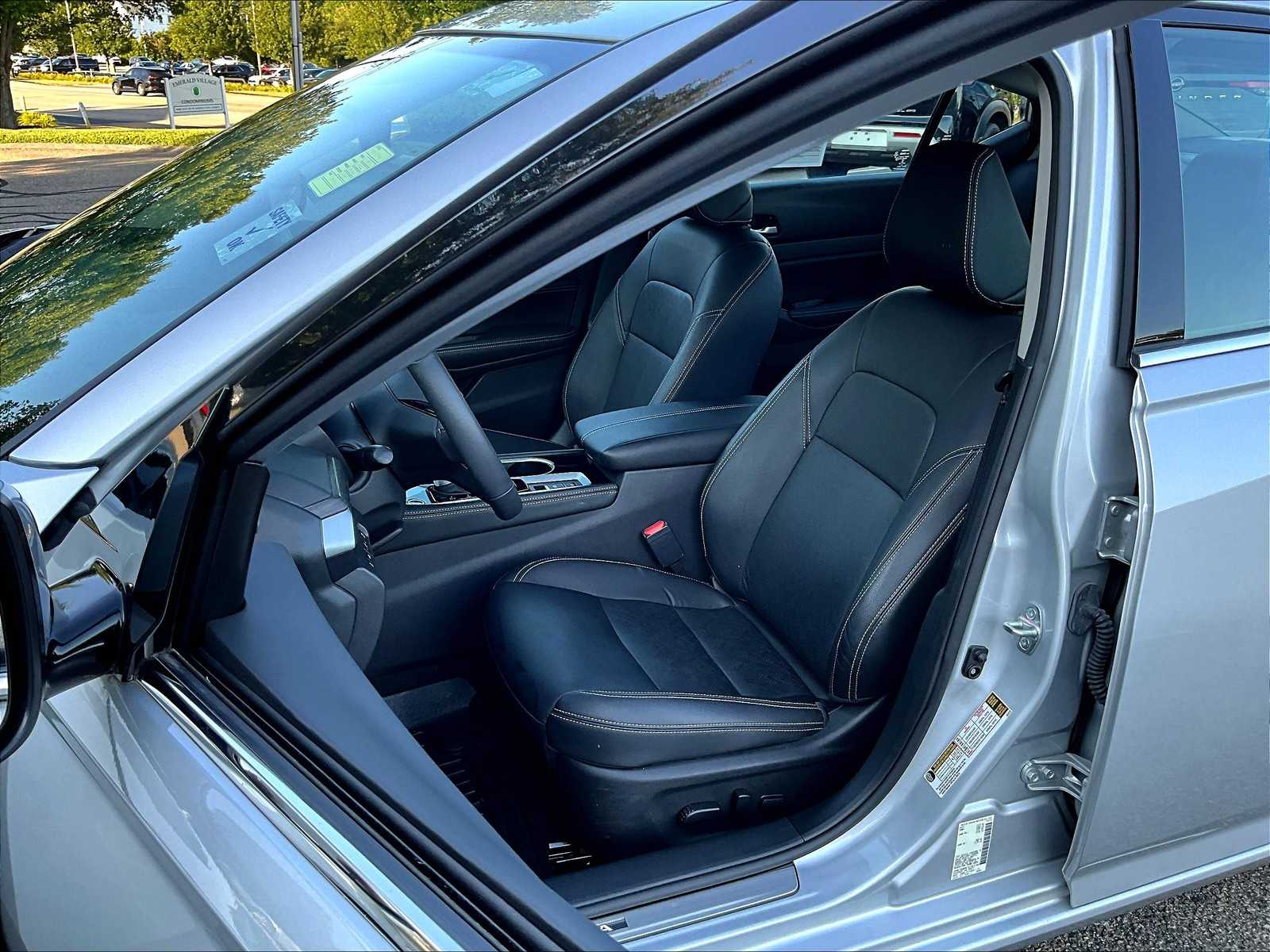 2023 Nissan Altima 2.5 SL photo 10
