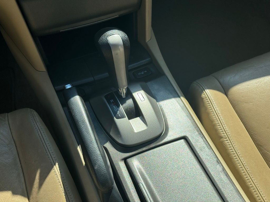 2011 Honda Accord EX-L photo 13