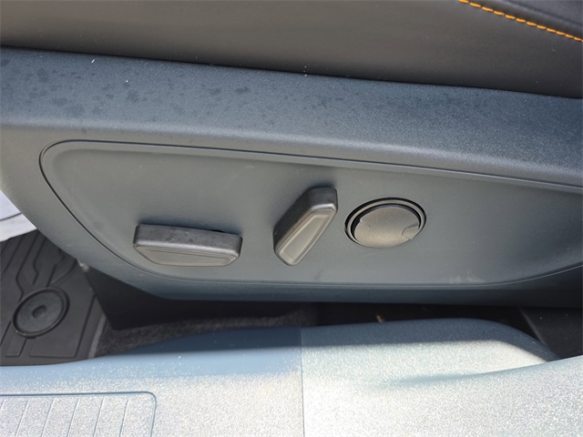 2024 Ford Maverick Lariat photo 18