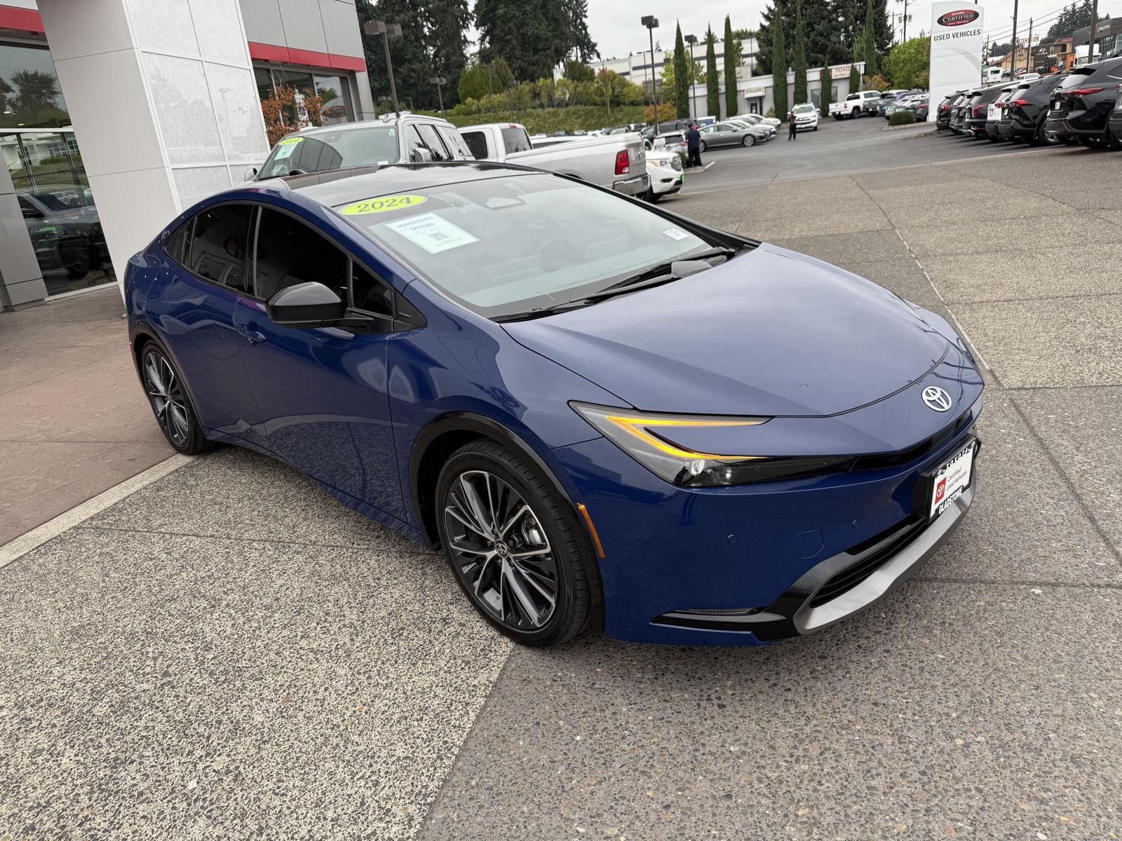 2024 Toyota Prius Limited photo 7
