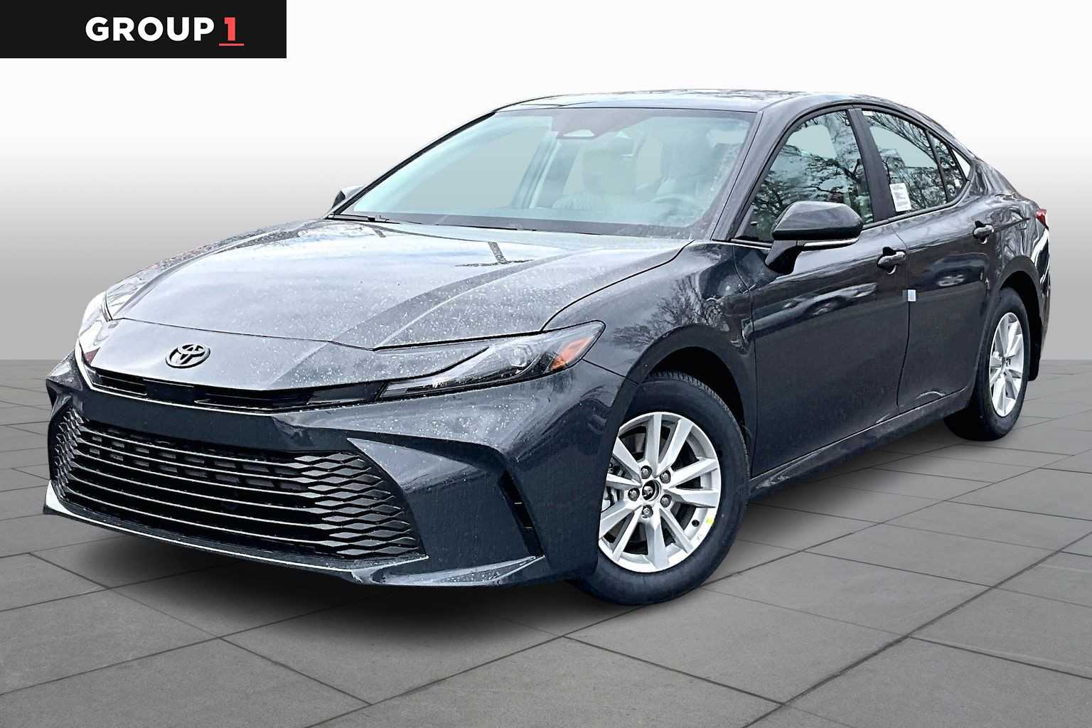 2026 Toyota Camry LE's photo