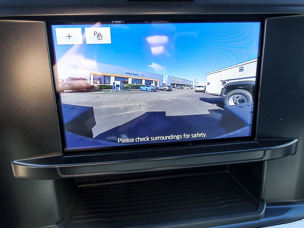 2025 FORD F-350 - Image 24