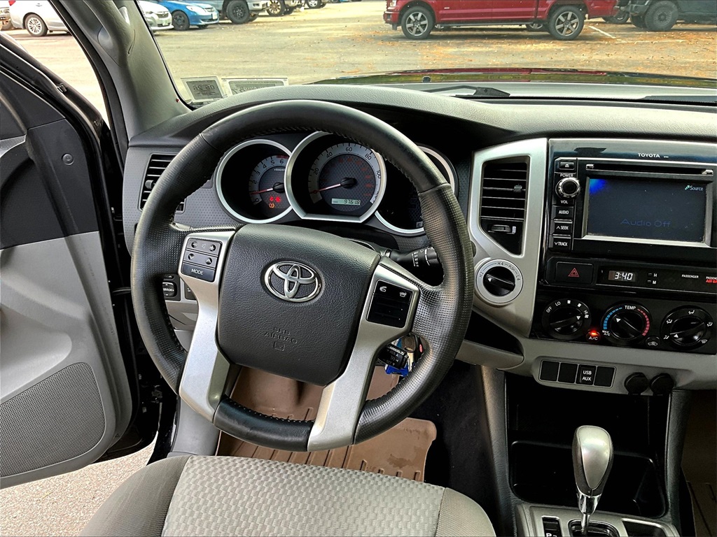 2013 Toyota Tacoma Base 4x4 Access Cab photo 17