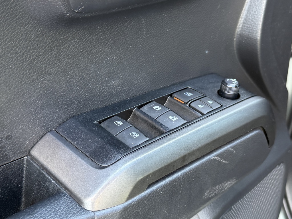 2022 Toyota Tacoma TRD Off-Road photo 15