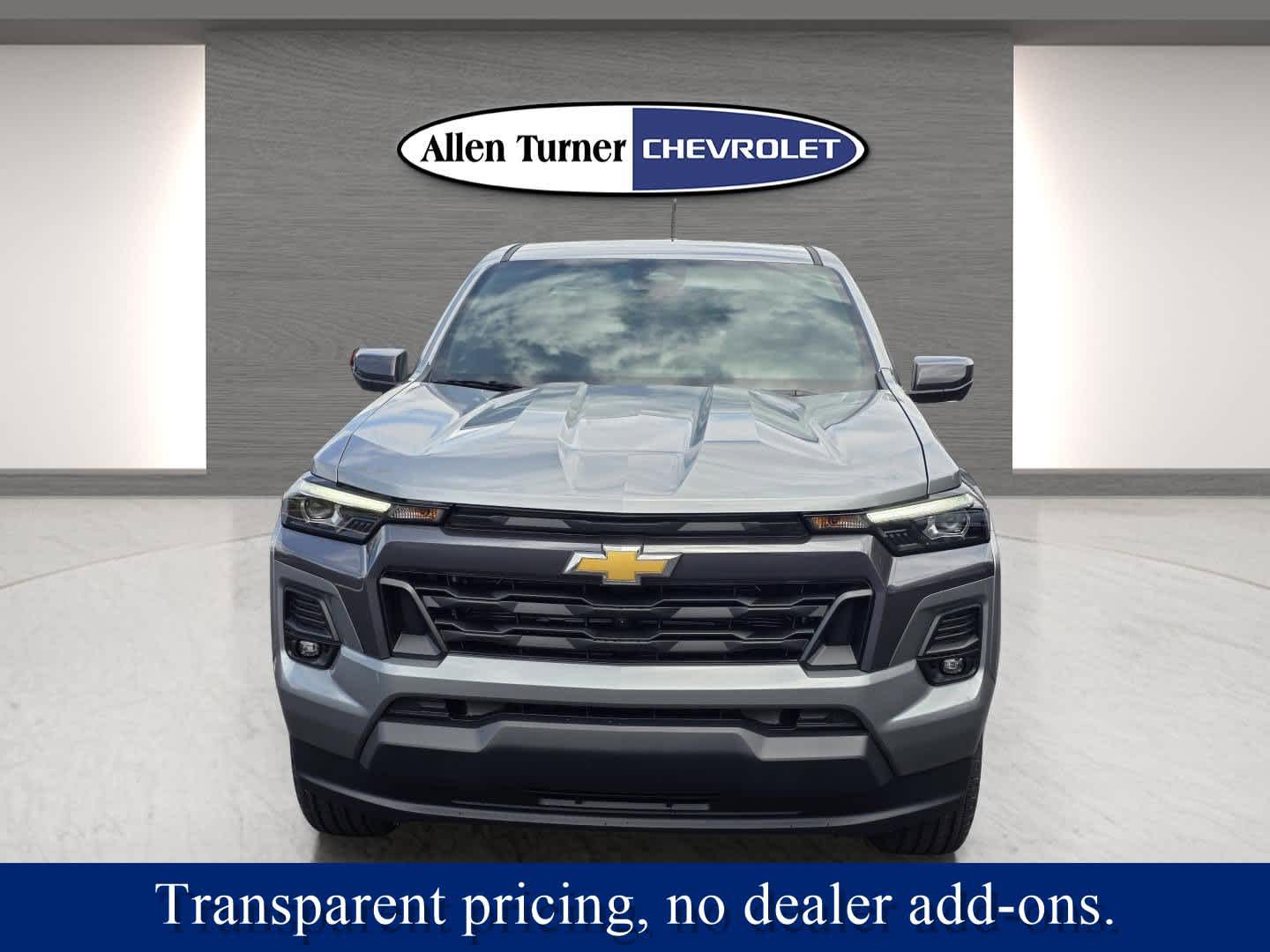 2026 Chevrolet Colorado LT photo 2