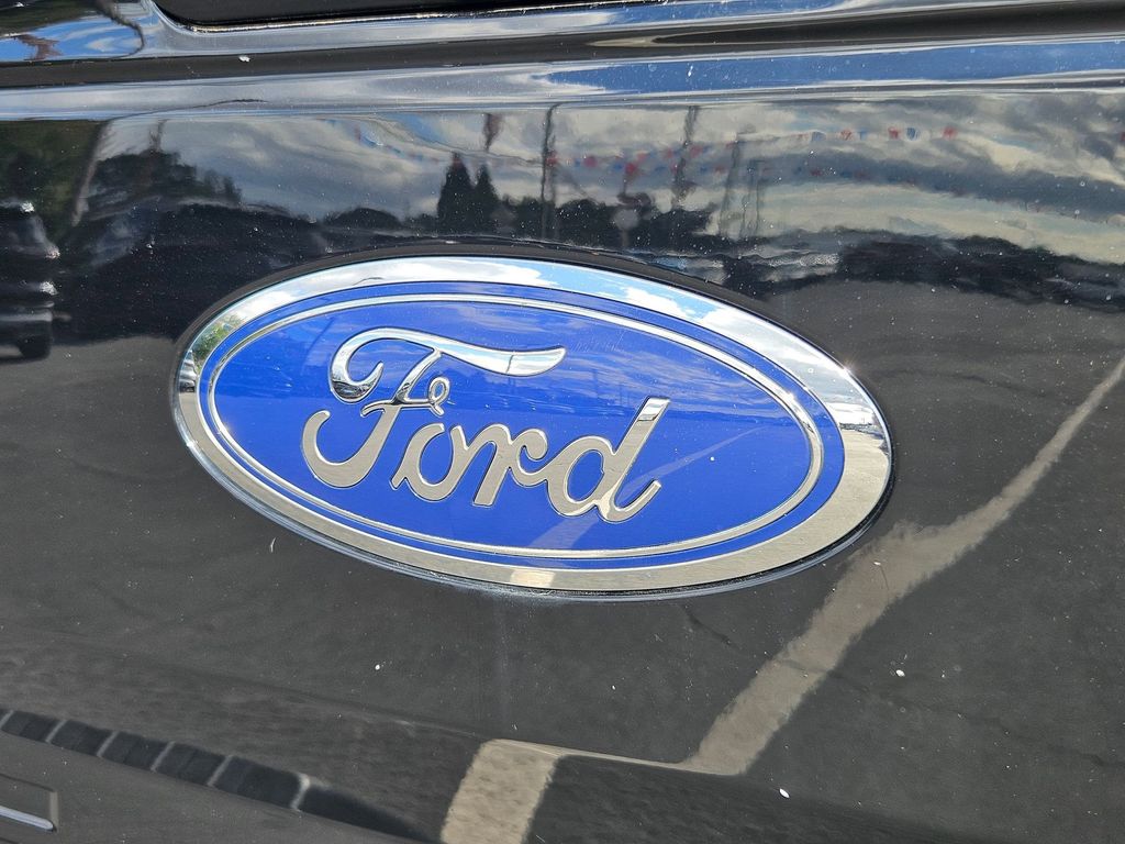 2018 Ford F-150 Lariat photo 27