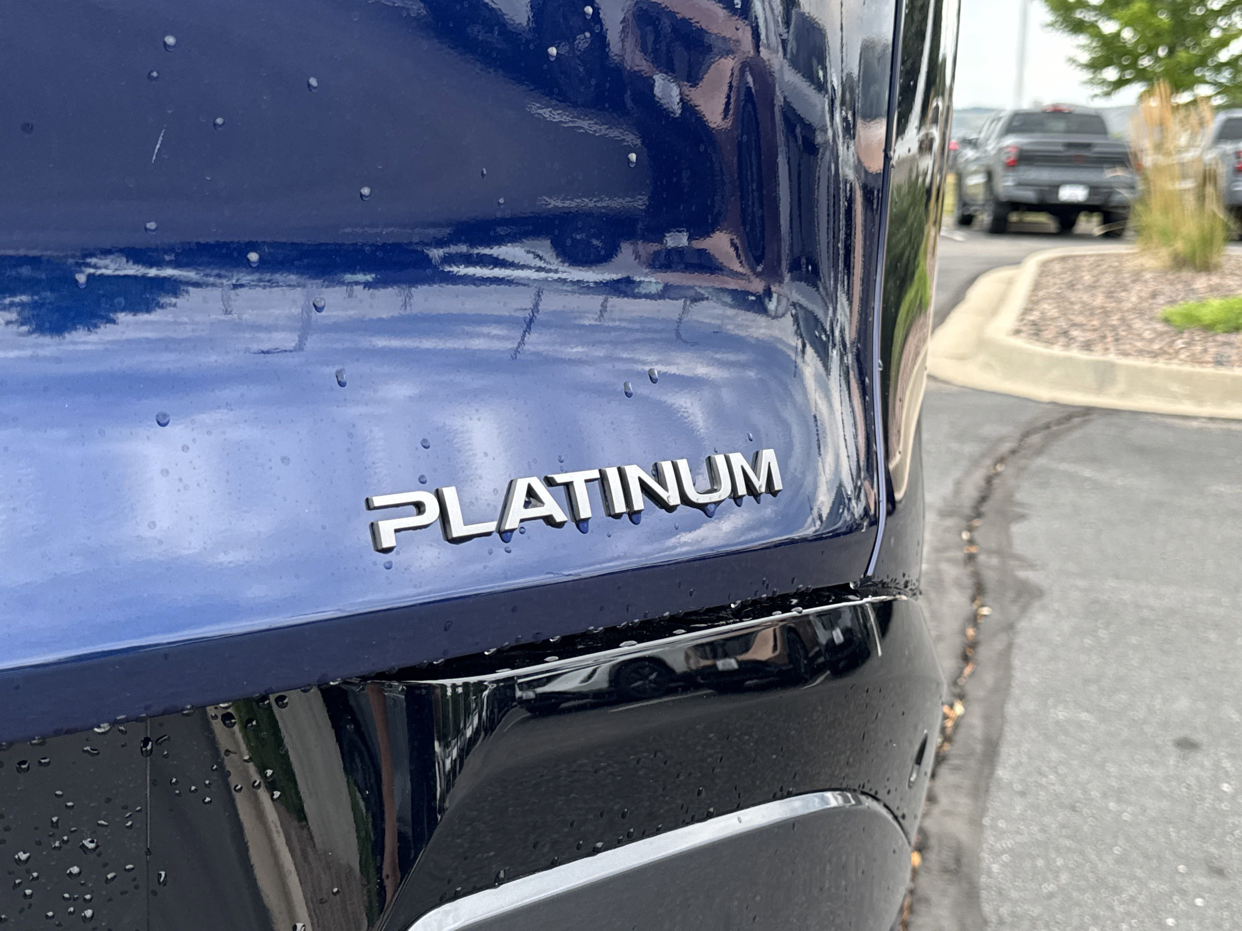 2025 Nissan Murano Platinum photo 3