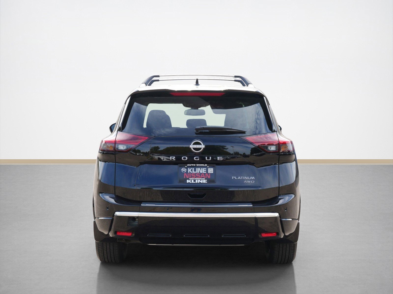 2026 Nissan Rogue Platinum photo 3