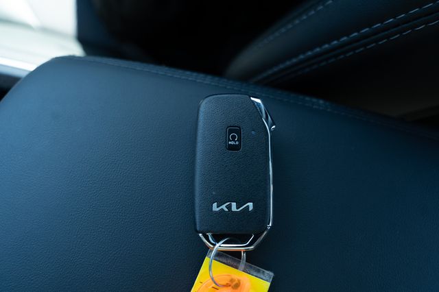 2024 Kia K5 GT-Line photo 32