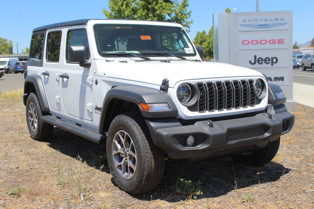 2025 Jeep Wrangler Sport S photo 3