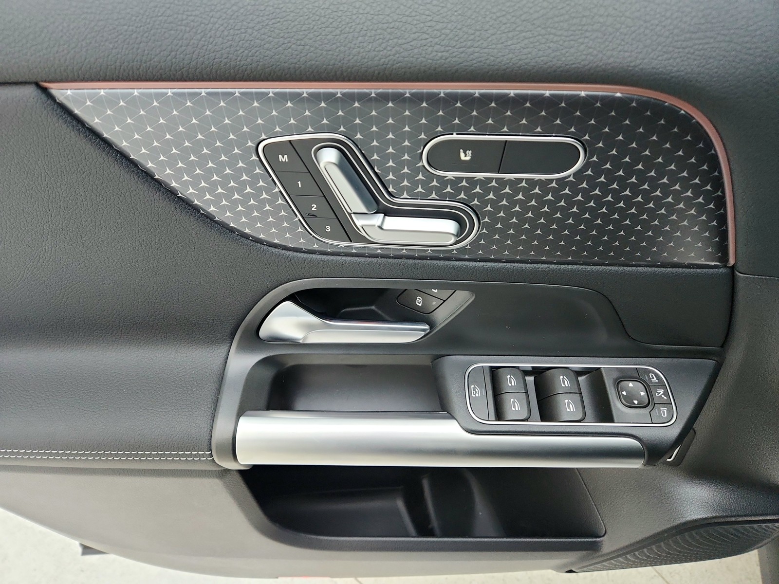 2025 Mercedes Benz GLA 250 photo 31
