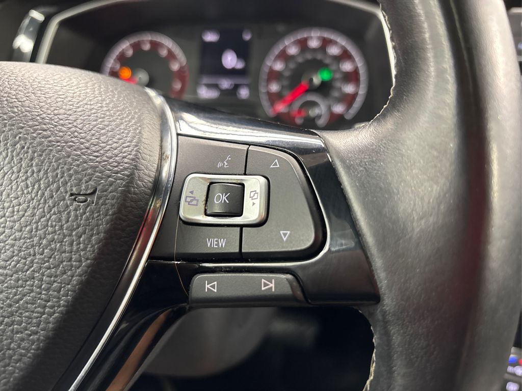 2019 Volkswagen Jetta R-Line photo 23