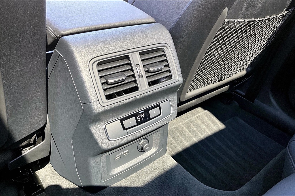 2025 Audi Q5 45 S line Premium Plus photo 10