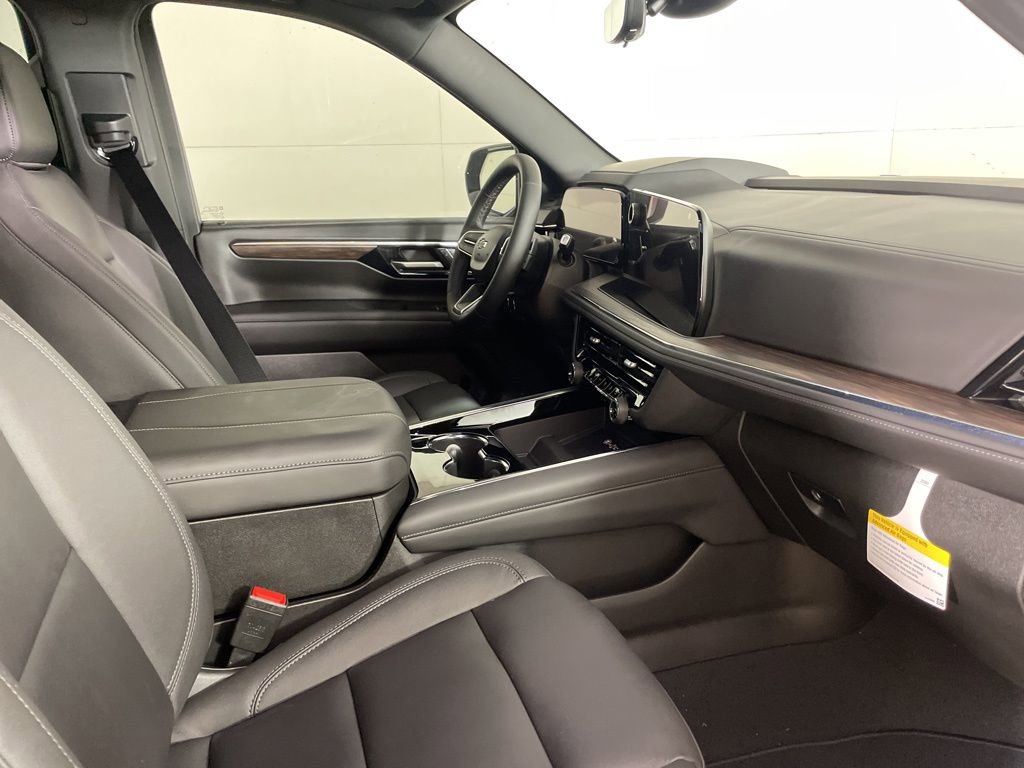 2025 Chevrolet Tahoe Z71 photo 14