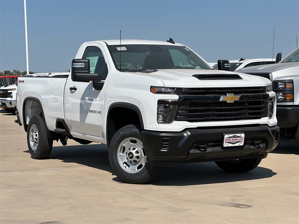 2024 Chevrolet Silverado 2500HD photo 2