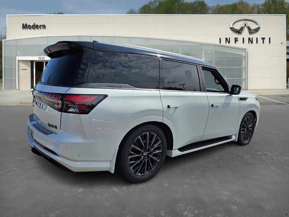 2026 Infiniti QX80 photo 2