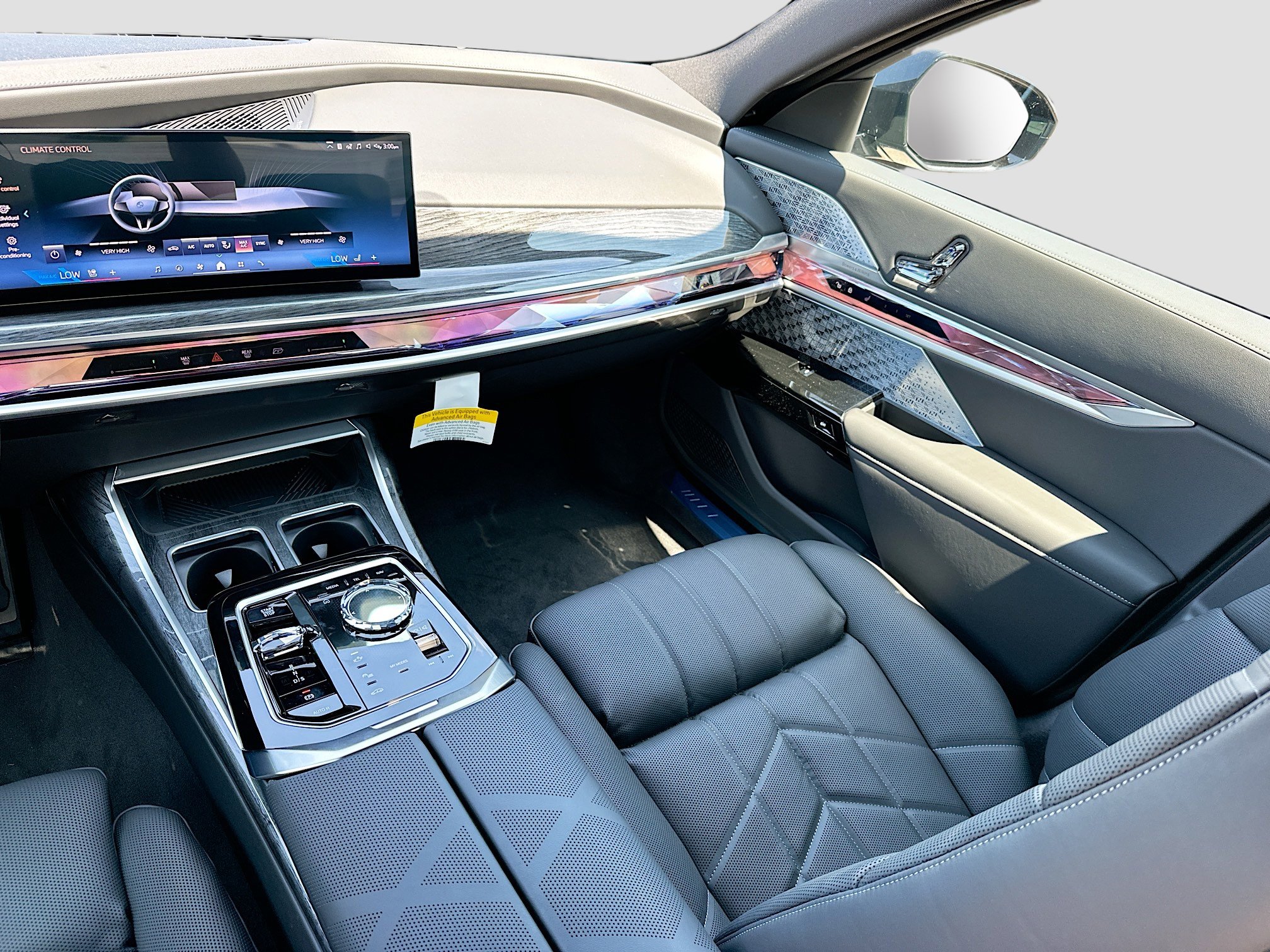 2025 Bmw 750e photo 18