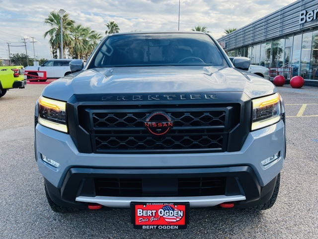 2023 Nissan Frontier PRO-X photo 2