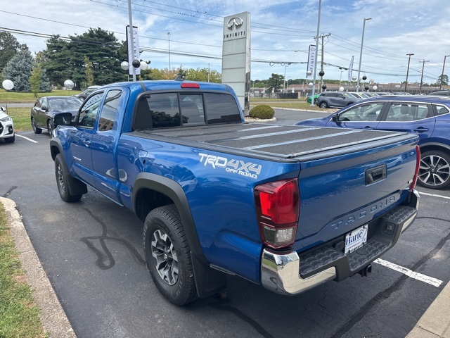 2018 Toyota Tacoma TRD Off-Road photo 4