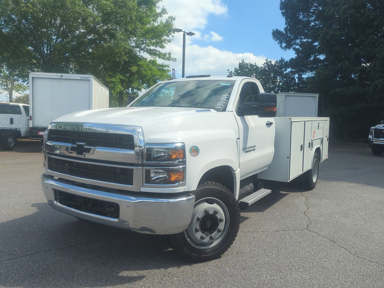 2024 Chevrolet Silverado 4500 Medium Duty Chassis Cab Work Truck's photo