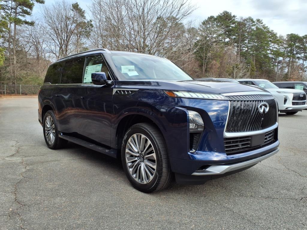 2025 Infiniti QX80 Luxe photo 3