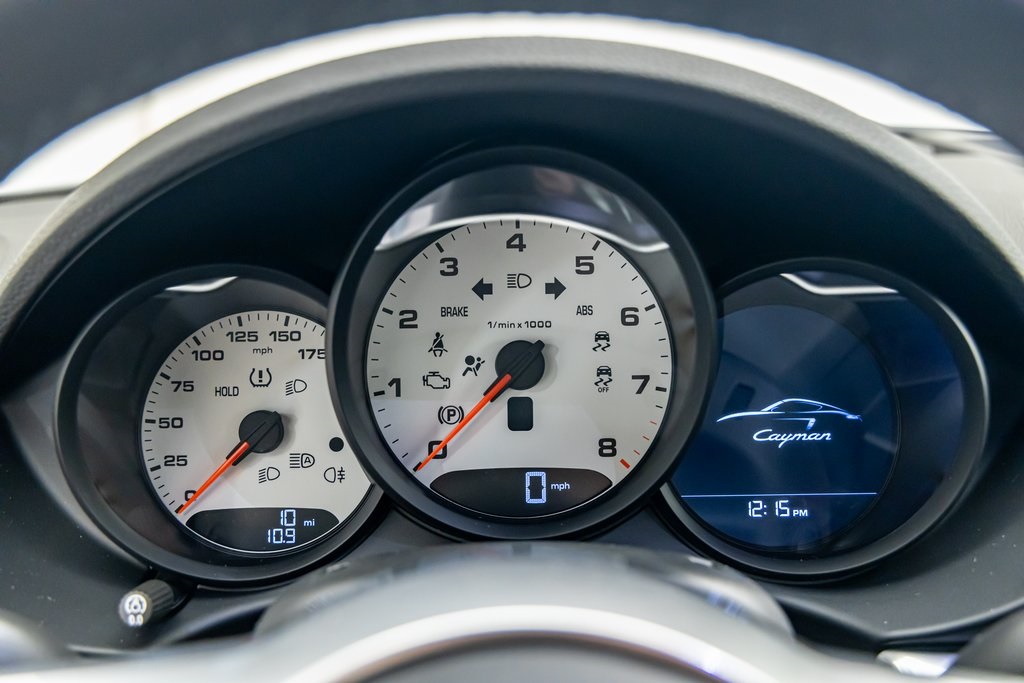 2024 Porsche Cayman Base photo 16