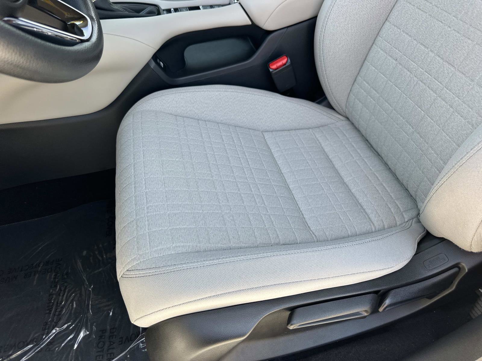 2023 Honda HR-V LX photo 17