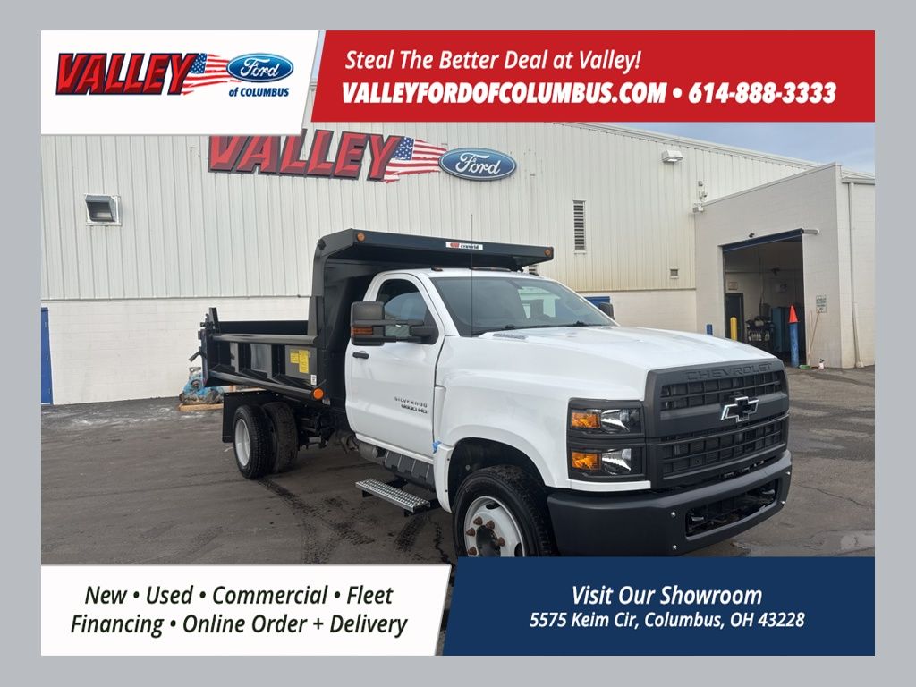 2022 Chevrolet Silverado 4500 Medium Duty Chassis Cab Work Truck's photo