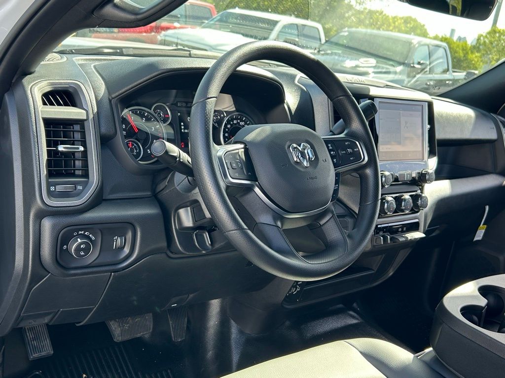 2025 Ram 2500 Tradesman photo 30