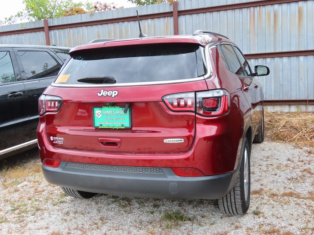 2022 Jeep Compass Latitude photo 5