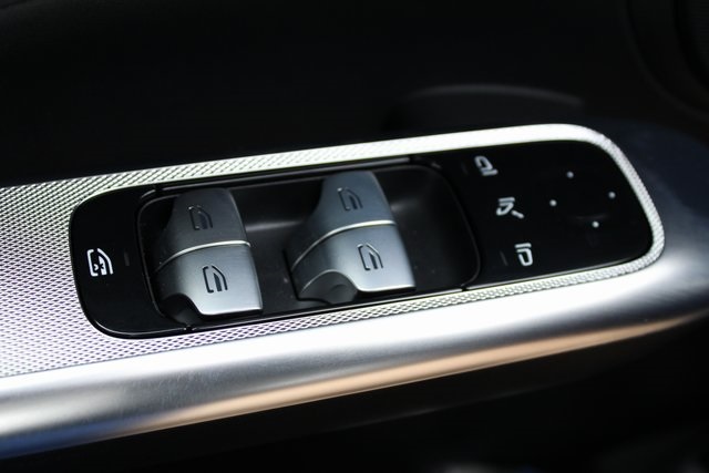 2024 Mercedes Benz GLC 300 4MATIC photo 14