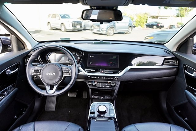 Used 2022 Gray Kia EX Premium image 19