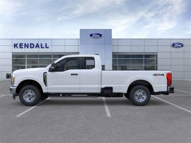 2025 Ford F-250 photo 3