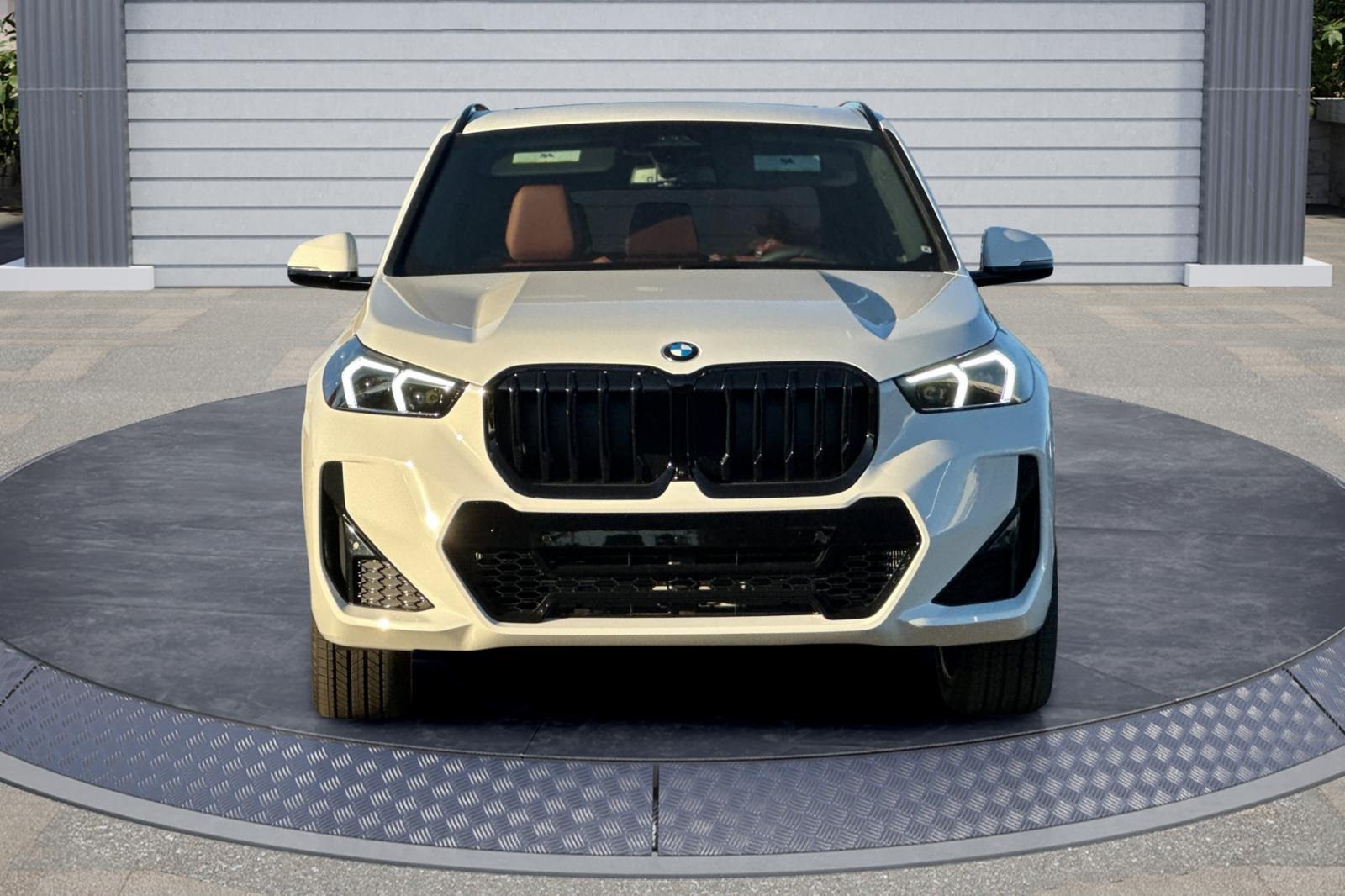 2026 Bmw X1 XDrive28i photo 2