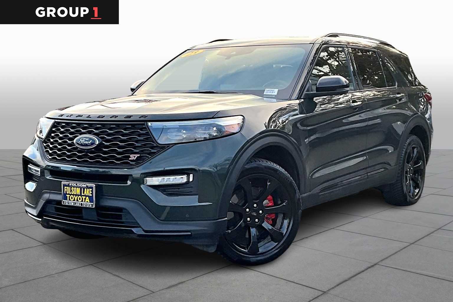 2023 Ford Explorer ST's photo