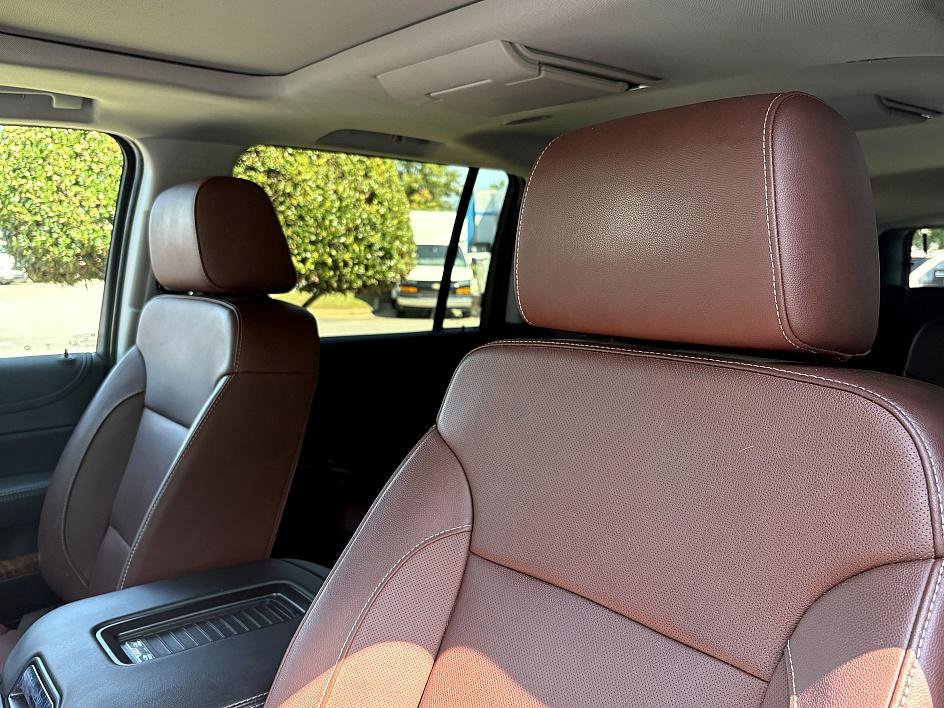 2019 Chevrolet Suburban Premier photo 19